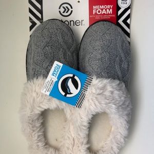 Women's memory foam slippers